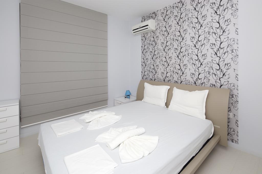 Mars Apartments In Tryavna Beach Complex Sveti Vlas Eksteriør billede